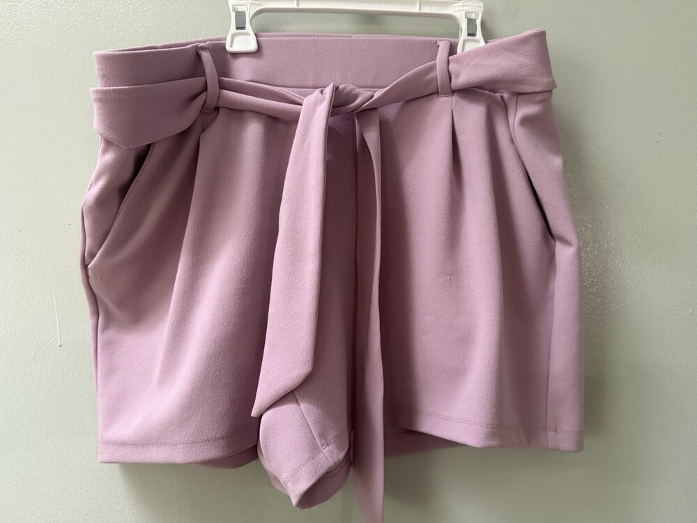 Loft Womens’s Pink Tie Waist Shorts Large paper bag